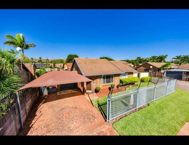 2 BEDROOM HOUSE FOR SALE IN DORANDIA